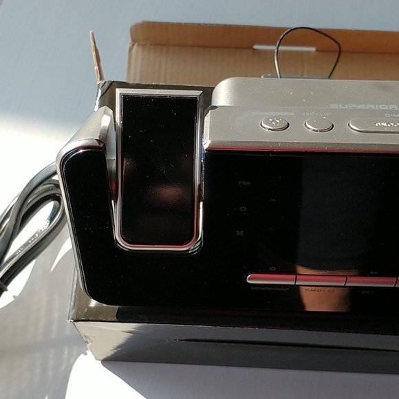 Digital Alarm clock - Picture 5 of 5